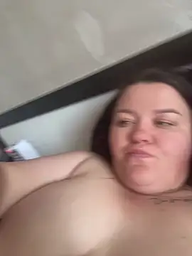 SunnyLeila2101 online show from 05-22-26, 11:52