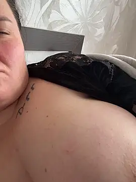 SunnyLeila2101 online show from 04-02-26, 11:17