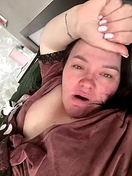 SunnyLeila2101 online show from 12-14-25, 09:37