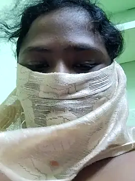 Snapshot of Tamilreethu chatting on 09-29-25, 04:52 Tamilreethu online show from 09-29-25, 04:52