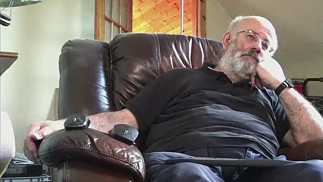 janzer13 online show from 11-24-25, 02:50