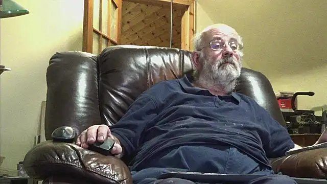 janzer13 online show from 11-17-25, 07:07