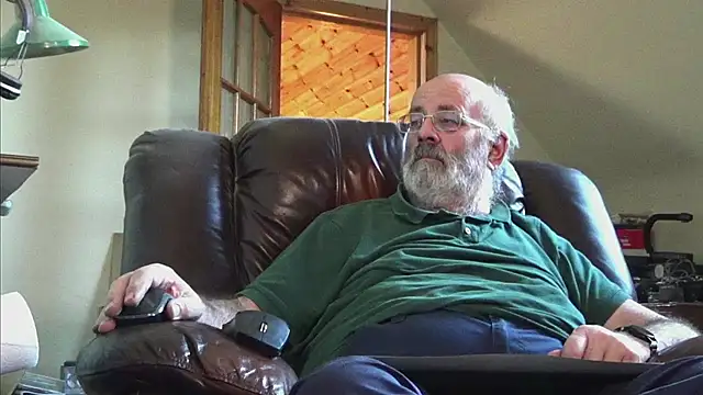 janzer13 online show from 12-04-25, 01:54