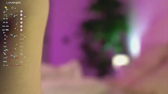 ambershoney online show from 10-13-25, 04:52