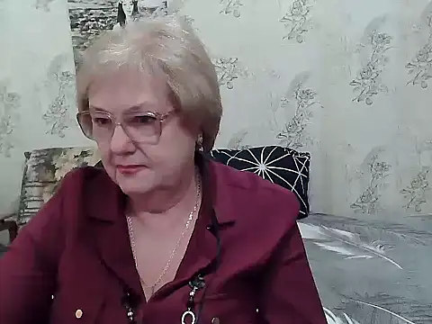 Snapshot of Renata62011 chatting on 04-23-26, 12:11 Renata62011 online show from 04-23-26, 12:11