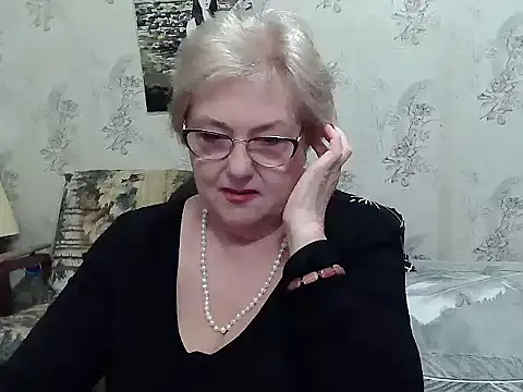 Snapshot of Renata62011 chatting on 05-31-26, 05:13 Renata62011 online show from 05-31-26, 05:13