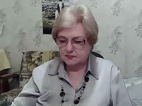 Snapshot of Renata62011 chatting on 05-27-26, 06:32 Renata62011 online show from 05-27-26, 06:32