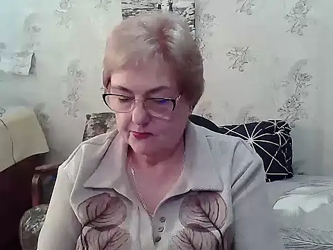 Snapshot of Renata62011 chatting on 05-12-26, 12:33 Renata62011 online show from 05-12-26, 12:33