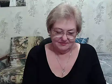 Renata62011 online show from 11-18-25, 04:21