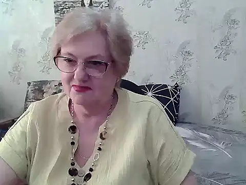 Snapshot of Renata62011 chatting on 05-08-26, 12:42 Renata62011 online show from 05-08-26, 12:42