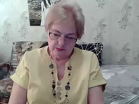 Snapshot of Renata62011 chatting on 05-15-26, 12:14 Renata62011 online show from 05-15-26, 12:14