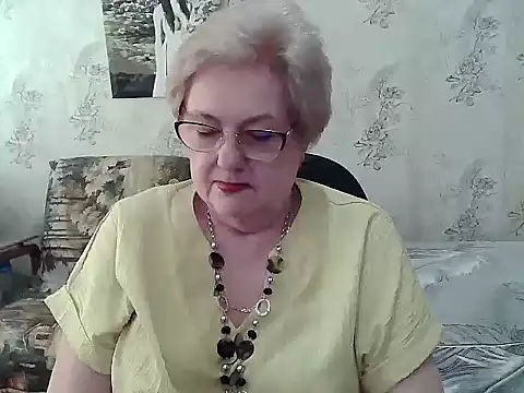 Snapshot of Renata62011 chatting on 05-21-26, 11:29 Renata62011 online show from 05-21-26, 11:29