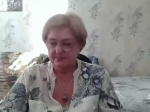 Renata62011 online show from 10-31-25, 12:24