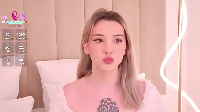 Snapshot of Nesolla chatting on 01-16-26, 08:13 Nesolla online show from 01-16-26, 08:13