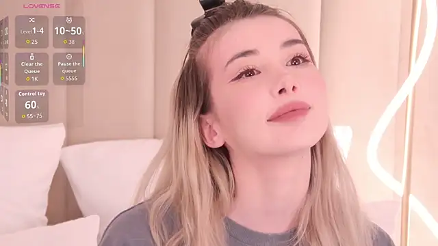 Snapshot of Nesolla chatting on 02-26-26, 08:20 Nesolla online show from 02-26-26, 08:20