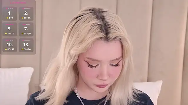 Snapshot of Nesolla chatting on 09-11-25, 01:33 Nesolla online show from 09-11-25, 01:33