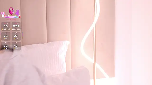 Snapshot of Nesolla chatting on 02-03-26, 10:48 Nesolla online show from 02-03-26, 10:48