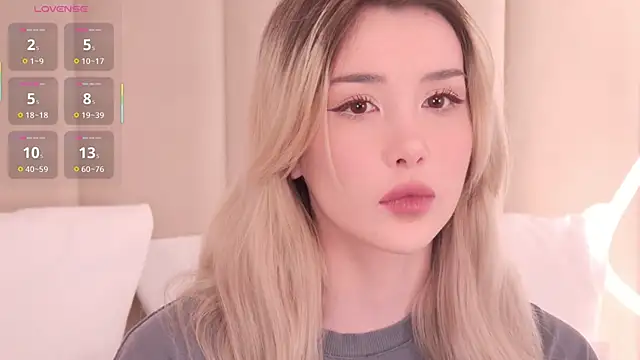 Snapshot of Nesolla chatting on 02-24-26, 07:15 Nesolla online show from 02-24-26, 07:15