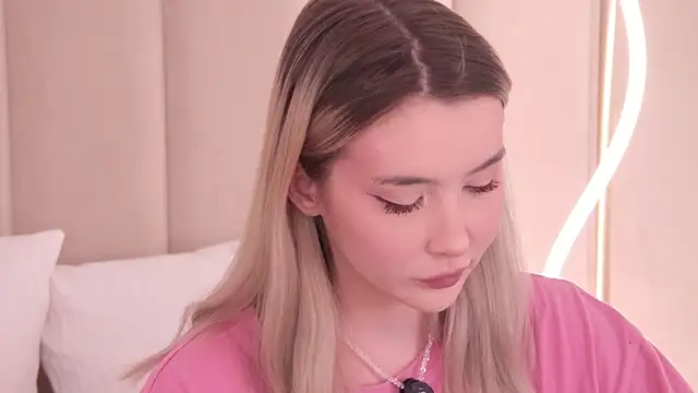 Snapshot of Nesolla chatting on 02-02-26, 07:24 Nesolla online show from 02-02-26, 07:24