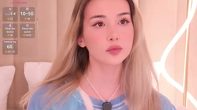 Snapshot of Nesolla chatting on 03-09-26, 07:17 Nesolla online show from 03-09-26, 07:17