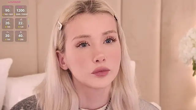 Snapshot of Nesolla chatting on 09-26-25, 09:32 Nesolla online show from 09-26-25, 09:32