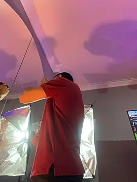 ArturoCardona  online show from 12-14-25, 01:49