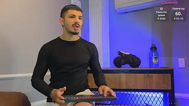 ArturoCardona  online show from 12-15-25, 12:00