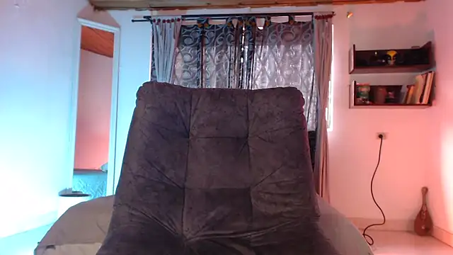 ArturoCardona  online show from 05-25-26, 09:24