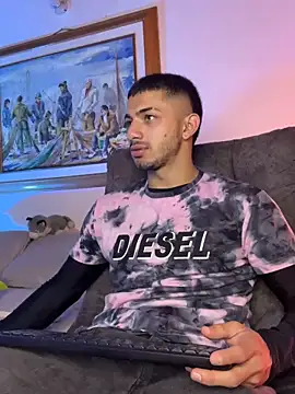 ArturoCardona  online show from 11-25-25, 11:27