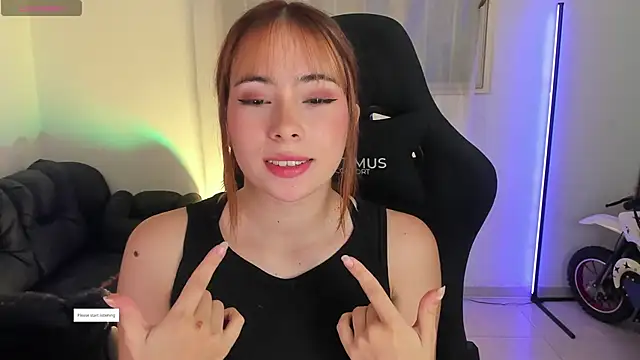 Aishelyng online show from 11-27-25, 04:02