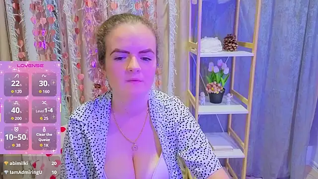 Luisa Rosee online show from 11-12-25, 08:23