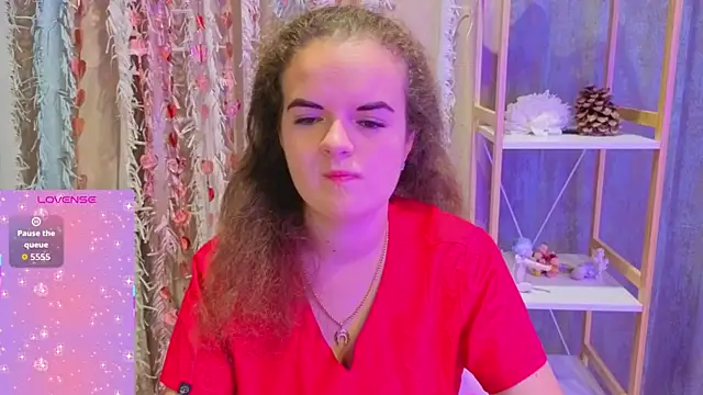 Luisa Rosee online show from 10-13-25, 08:10