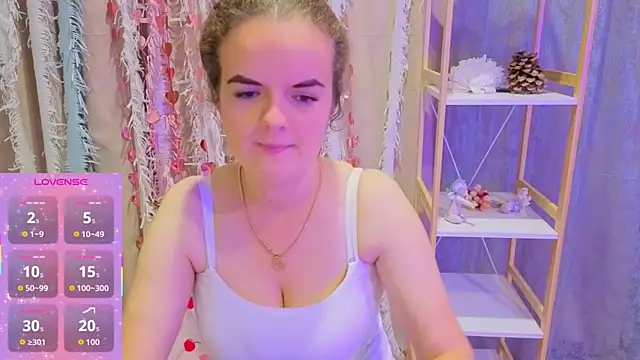 Luisa Rosee online show from 10-08-25, 07:25