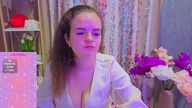 Luisa Rosee online show from 04-15-26, 06:23