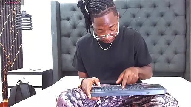 Black Fire10 online show from 10-07-25, 06:31