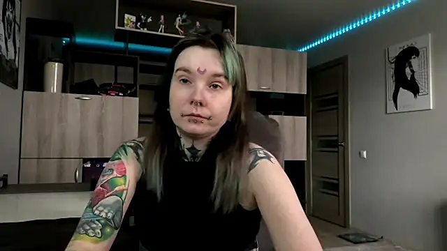 HighelikeGirl online show from 04-10-26, 12:23