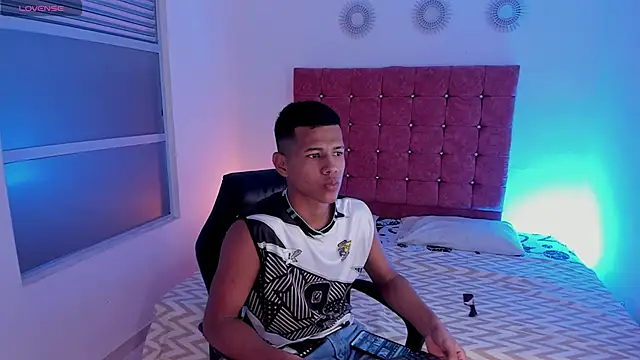 KingStark  online show from 09-20-25, 12:21