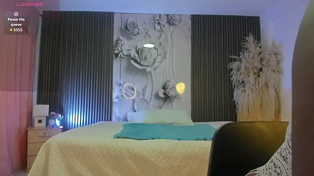 MichellePreston online show from 04-07-26, 12:07