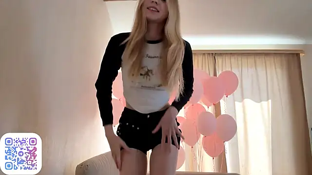 FruityXo online show from 09-22-25, 08:42