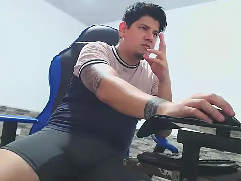 mister cum1999 online show from 05-13-26, 02:40