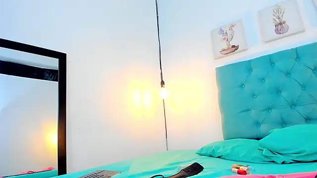 cris dulce online show from 12-19-25, 12:14