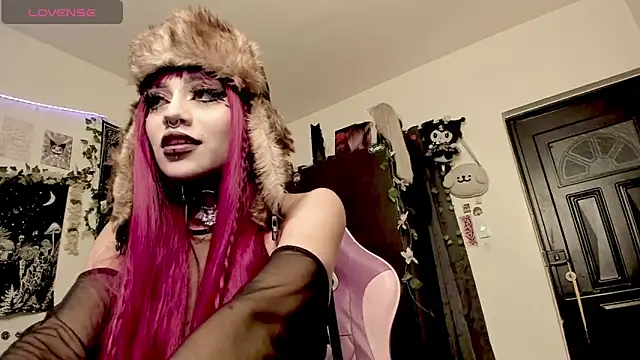 GothKitten666 online show from 05-31-26, 09:37