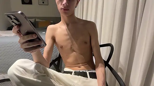 holydirt luxeno1 online show from 05-06-26, 09:19