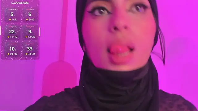 Snapshot of Jasmin_hamdan chatting on 04-24-26, 04:42 Jasmin hamdan online show from 04-24-26, 04:42