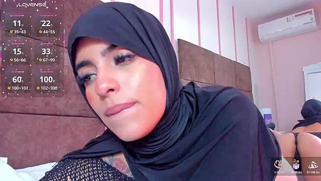 Snapshot of Jasmin_hamdan chatting on 05-22-26, 04:38 Jasmin hamdan online show from 05-22-26, 04:38