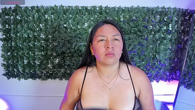 BellaRoux1 online show from 01-09-26, 12:45