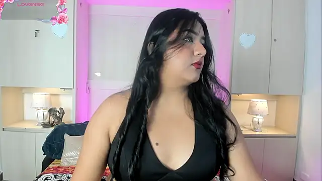 Snapshot of LilyWhitney chatting on 09-14-25, 04:02 LilyWhitney online show from 09-14-25, 04:02