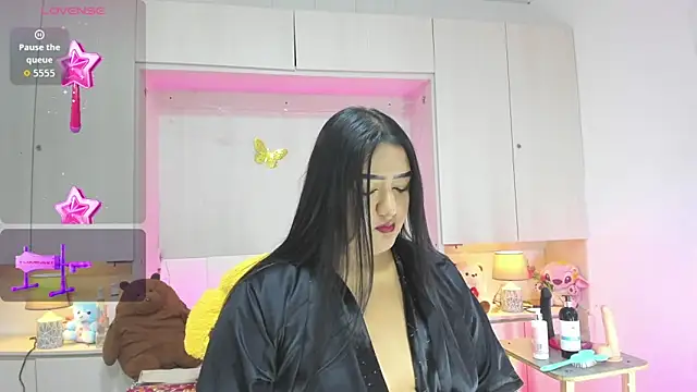LilyWhitney online show from 05-31-26, 04:18