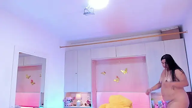LilyWhitney online show from 05-03-26, 04:17