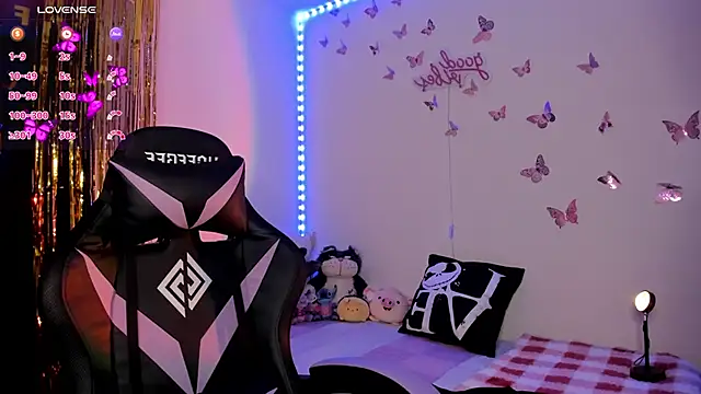 tiffany sofia 1 online show from 03-24-26, 09:15